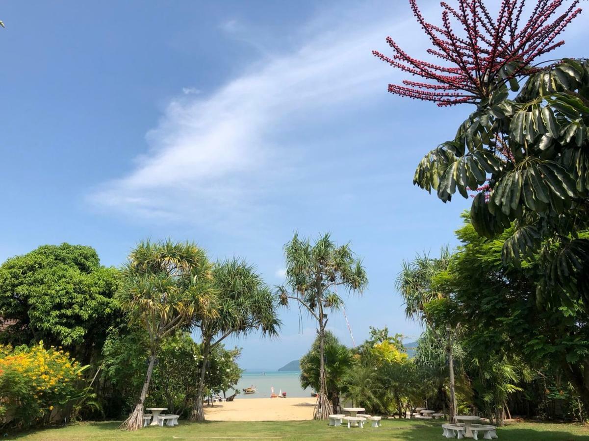 Blue Beach Grand Resort And Spa Rawai エクステリア 写真